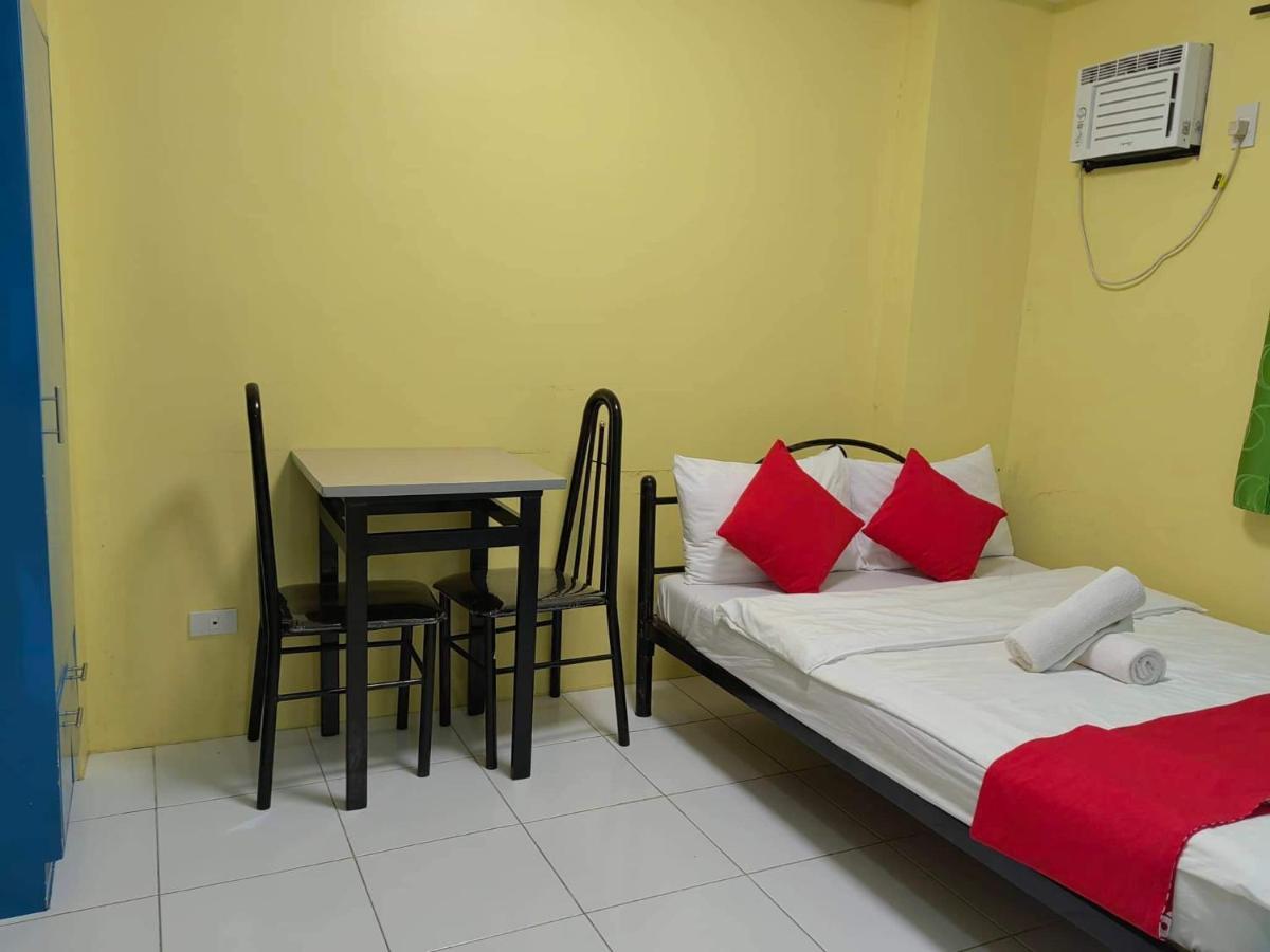 Yellowpad Hotel Davao Exterior foto