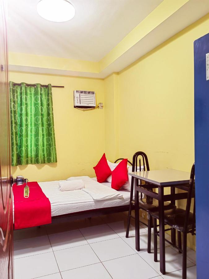 Yellowpad Hotel Davao Exterior foto